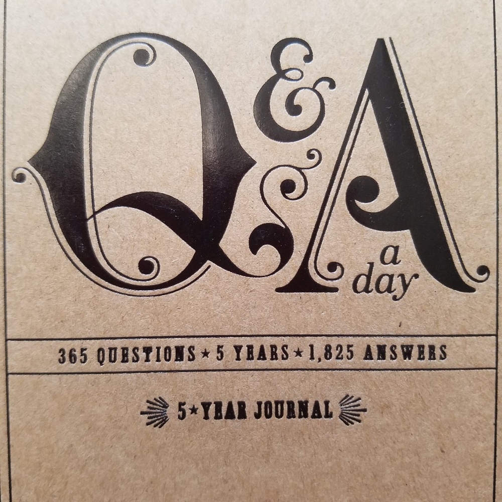 Q & A a day Five Year Journal NEW - Picture 2 of 8